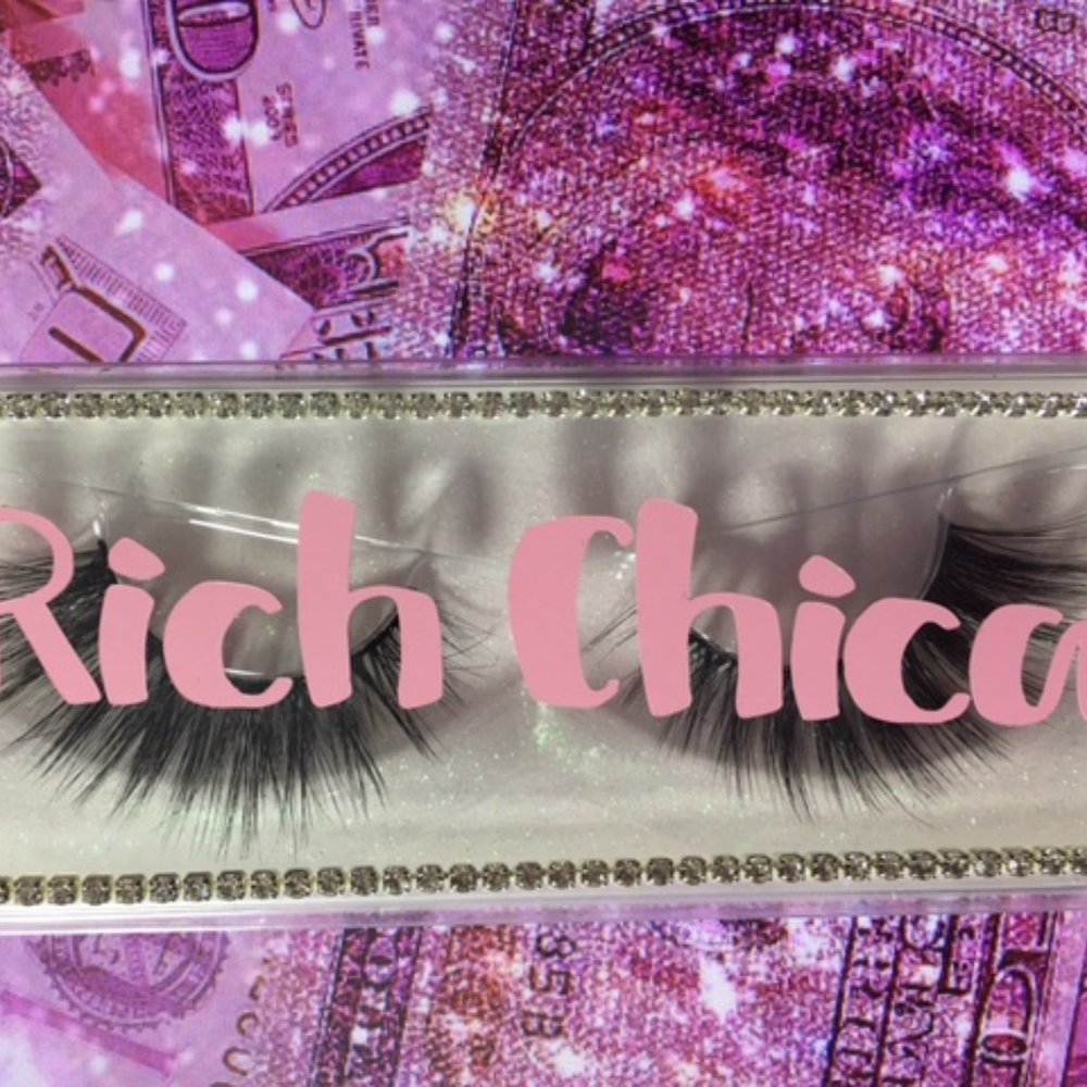 Mami lashes bundle+ goodies :)